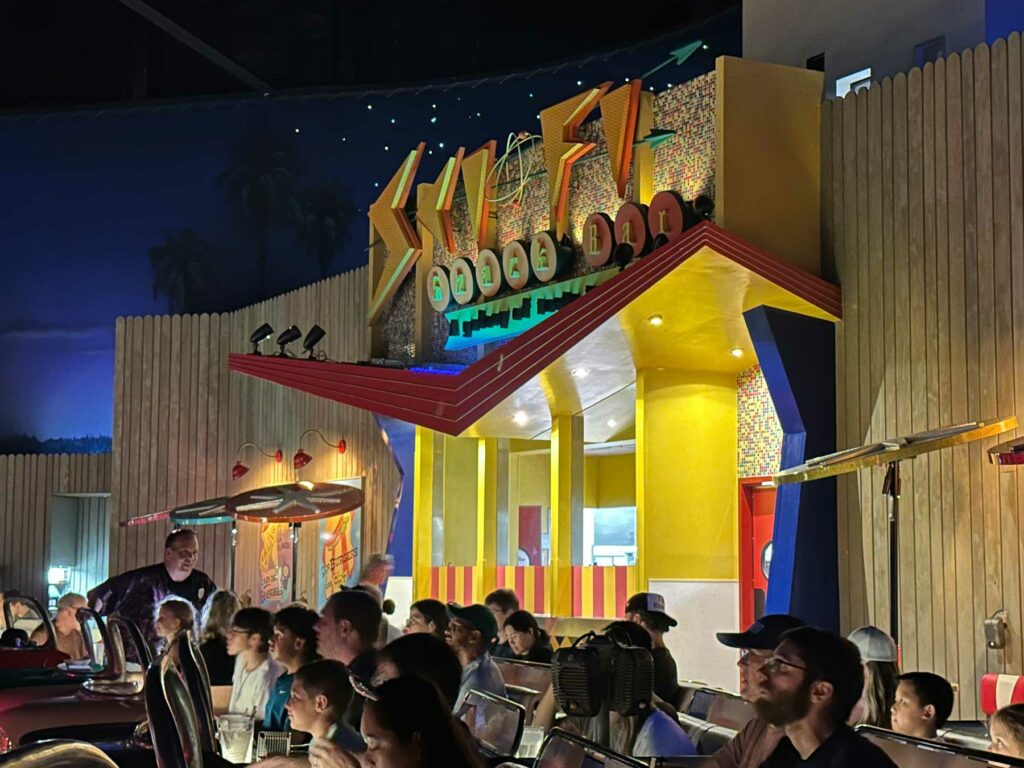 A Retro Dining Experience at Sci-Fi Dine-In Theater in Hollywood ...